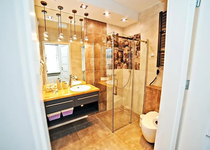 Апартаменти Amber By Grand